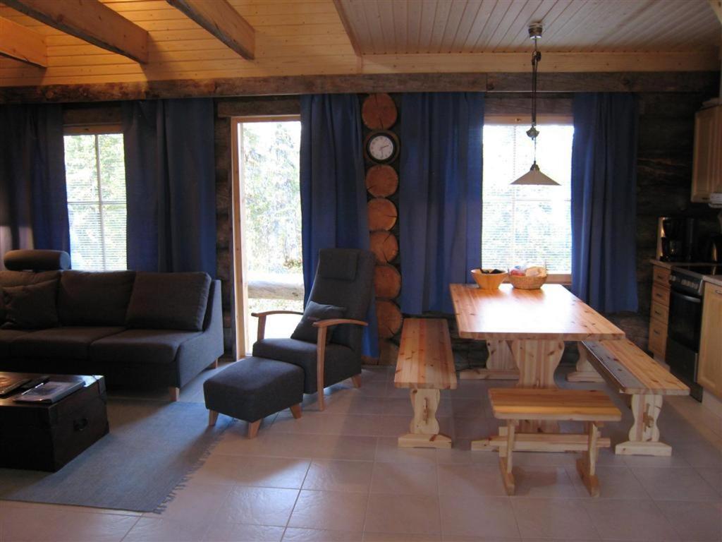 Lost Inn Cabins Akaslompolo Luaran gambar