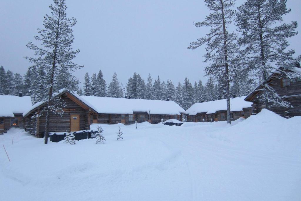 Lost Inn Cabins Akaslompolo Bilik gambar